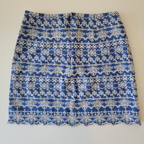 Loft embroidered scalloped blue and white mini skirt - petite - Picture 6 of 7